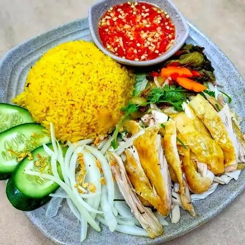 Hình ảnh Cơm gà Hội An lớn