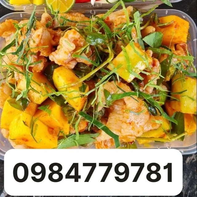 Hình ảnh chân gà sốt thái (20 chân)