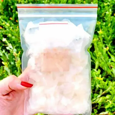 Hình ảnh Bánh tráng dẻo ủ bơ muối sặc tắc