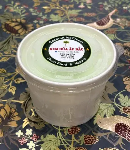 Hình ảnh Kem Dừa Lá Dứa 400ml (250g)