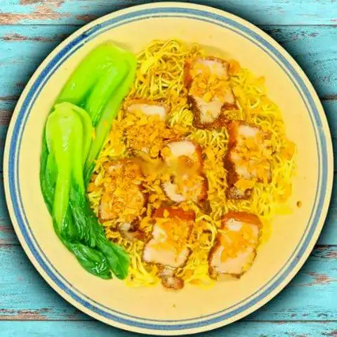 Hình ảnh Mì Khô Ba Rọi Chiên Sốt Mắm Tỏi