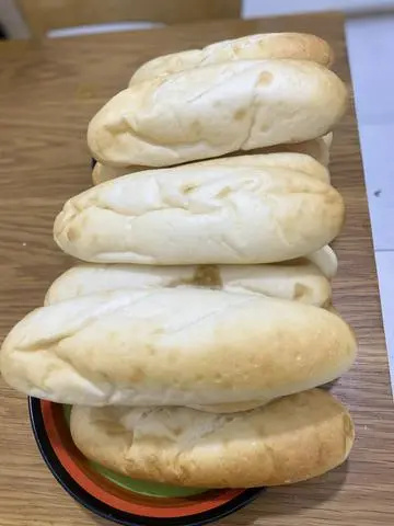 Hình ảnh Bánh Mì Tươi Ổ 20cm