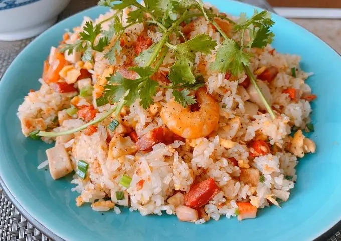 Hình ảnh Cơm chiên dương châu xá xíu
