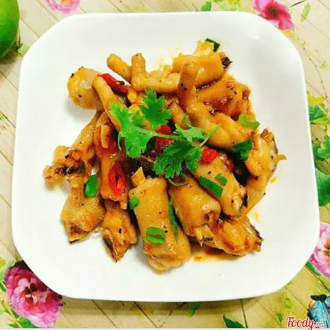 Hình ảnh Chân Gà  Có Xương Xào Chua Ngọt