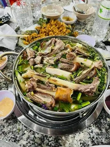 Hình ảnh Lẩu Dê Lớn