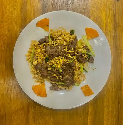 Hình ảnh Mì xào bò