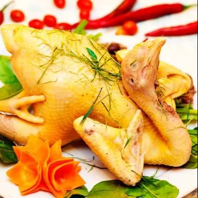 Hình ảnh Gà Hấp Muối Lá Chanh Nguyên Con - Hấp Nóng