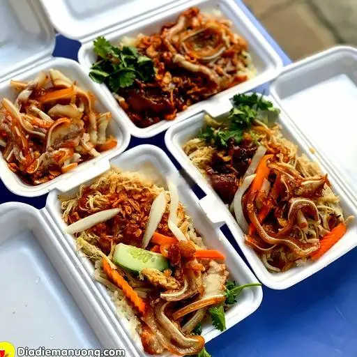 Hình ảnh Xôi tai heo phá lấu