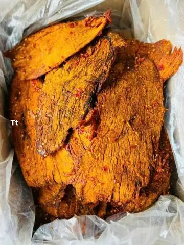 Hình ảnh khô bò tảng Víp túi 500gr