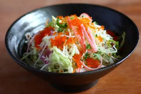 Hình ảnh Salad thanh cua - rong nho tươi