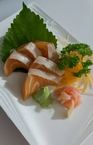 Hình ảnh Cá hồi sashimi