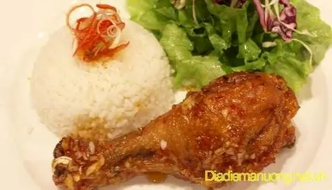 Hình ảnh Cơm gà chiên mắm tỏi