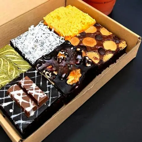 Hình ảnh Hộp 6 brownies tuỳ chọn