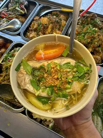 Hình ảnh Cơm canh chua cá basa
