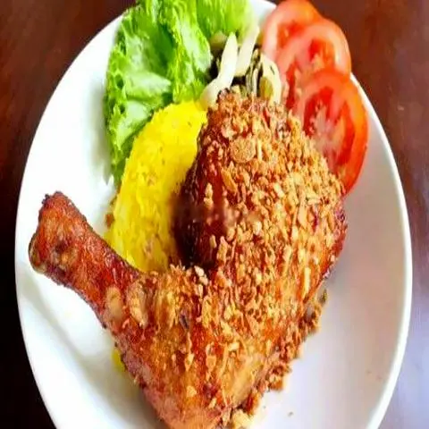 Hình ảnh Cơm đùi gà 1/4 mắm tỏi 