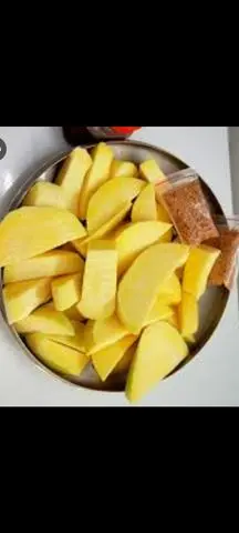 Hình ảnh Xoài xanh chấm muối tôm
