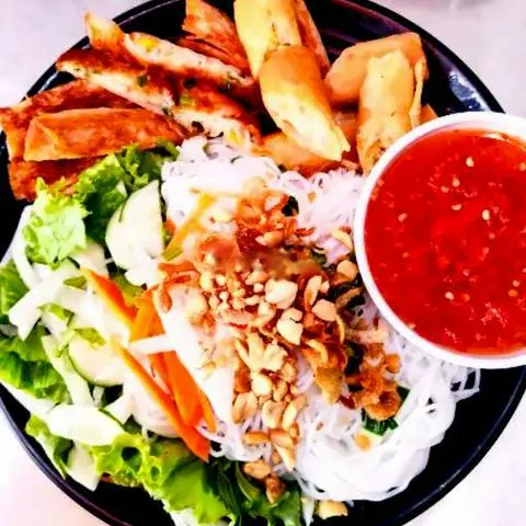Hình ảnh Bún Thịt Nướng Chay