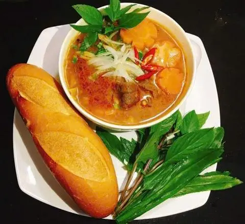 Hình ảnh Bánh Mì Bò Kho