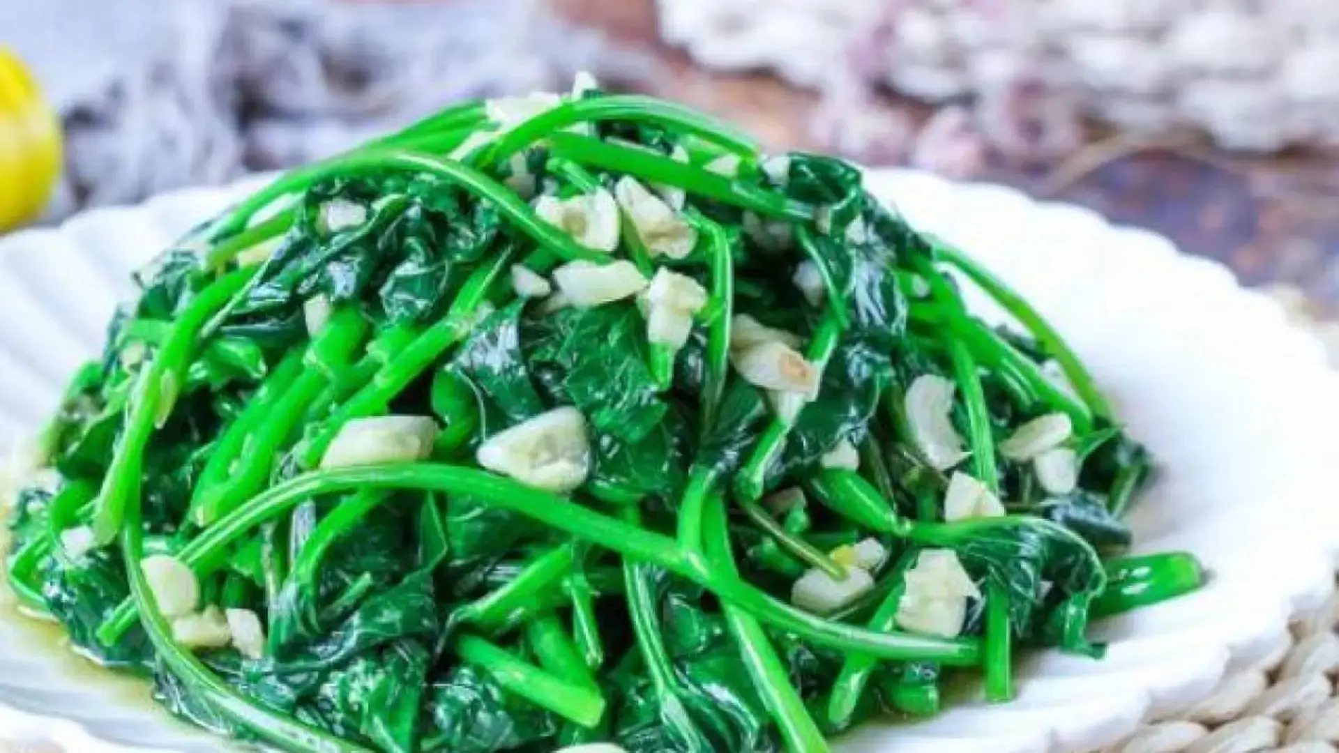 Hình ảnh Rau lang xào tỏi