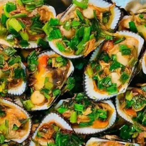 Hình ảnh Sò lông nướng mỡ hành