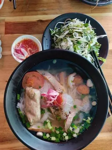 Hình ảnh bún cá +chả cá + chả lụa nhà làm 