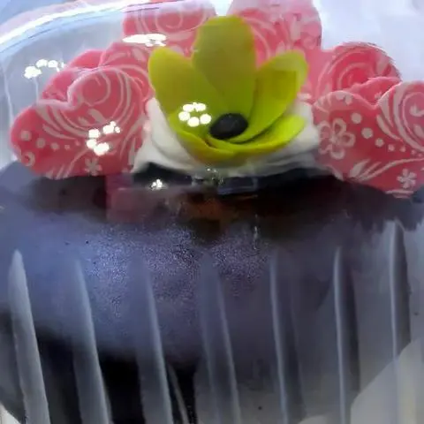 Hình ảnh Bánh kem vừa