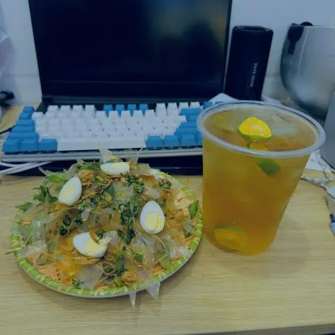 Hình ảnh bánh tráng mỡ hành + 1 nước 1 lít
