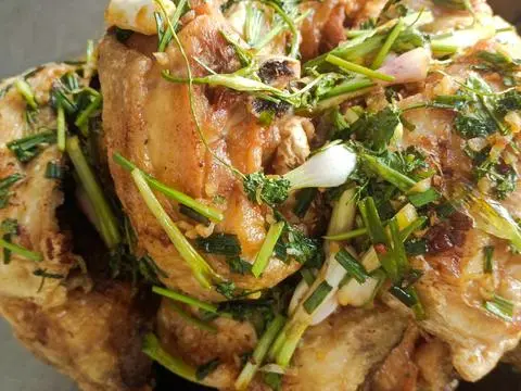Hình ảnh Com ga chiên nước mắm