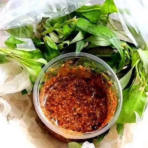 Hình ảnh 5 bịch bánh tráng chấm 
