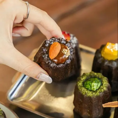Hình ảnh Canele Choco - Sốt choco