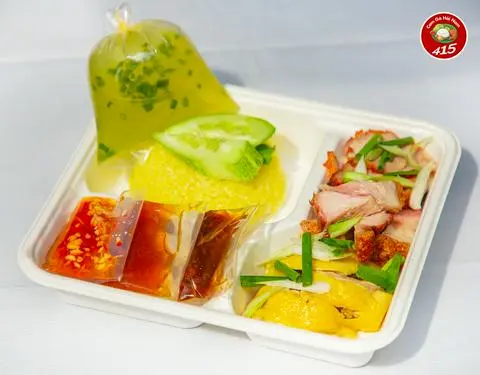 Hình ảnh Cơm Tam Bảo (Gà + Heo quay + Xá xíu)