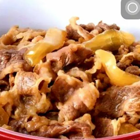 Hình ảnh Cơm Bò Xào Nấm (Kèm 1 Ly Coca Tươi)