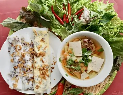 Hình ảnh Bánh Cuốn Hà Nội Đặc Biệt - Nhà Đợi