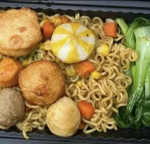 Hình ảnh mì trộn milike (các loại cá viên)