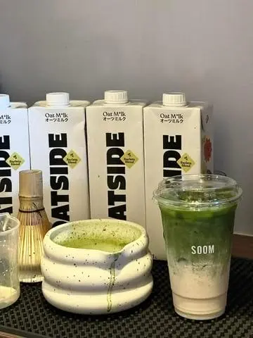 Hình ảnh Matcha latte oatside