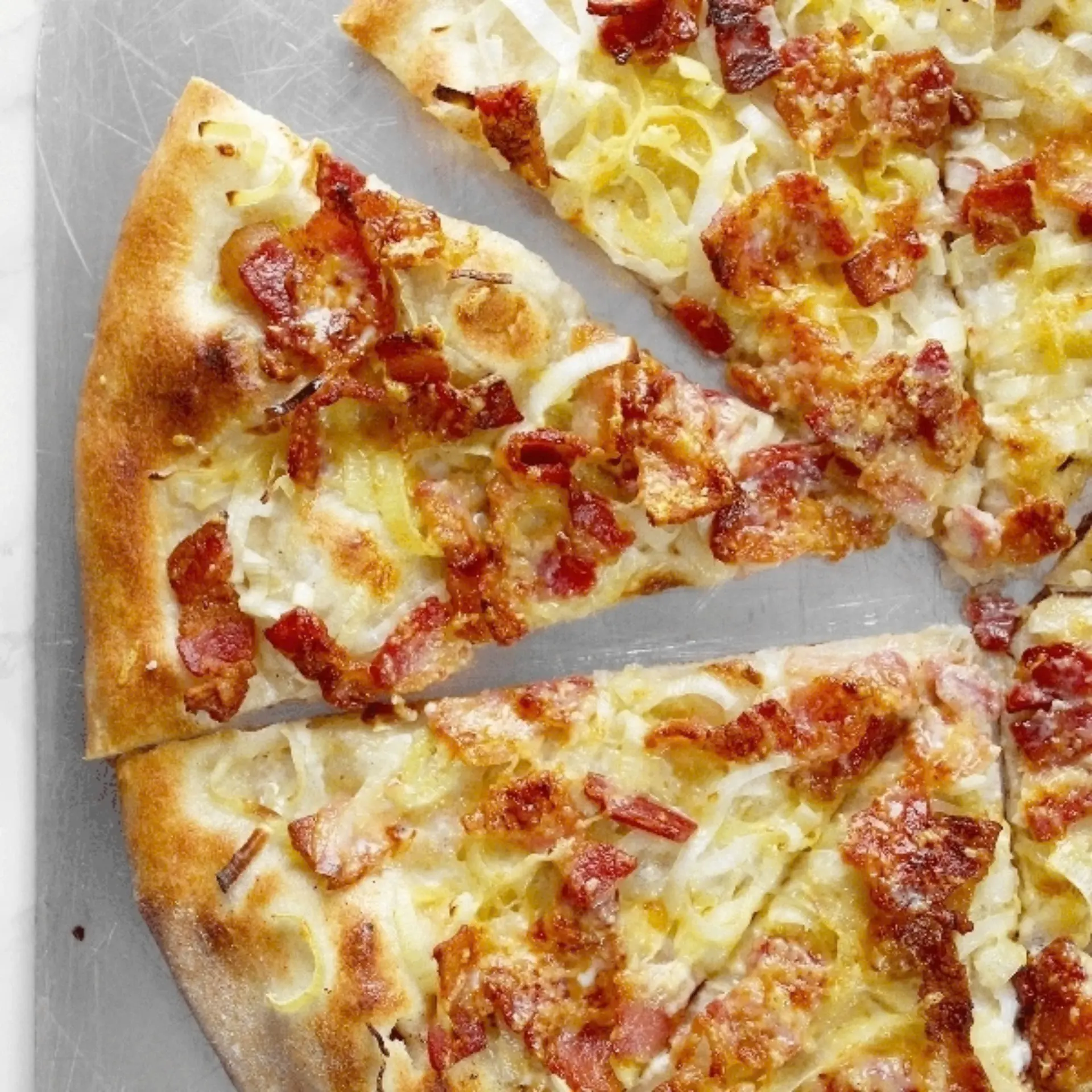 Hình ảnh Creamy bacon pizza - S