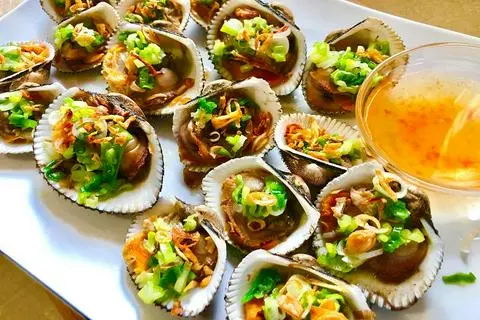 Hình ảnh Sò lông nướng mỡ hành