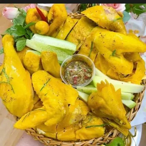 Hình ảnh Gà Ủ Muối Nguyên Con (có đầu) + 2 xôi + 2 pep si