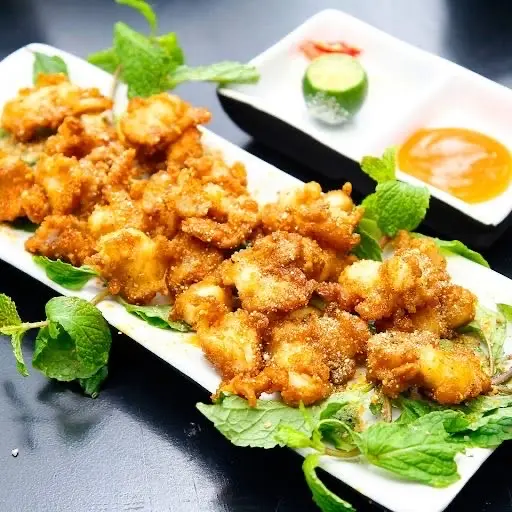 Hình ảnh Sụn gà chiên bơ cay