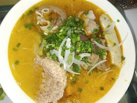 Hình ảnh Bún riêu giò chả