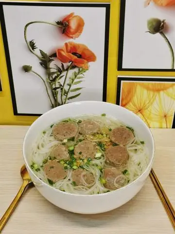 Hình ảnh Hủ Tiếu Bò Viên
