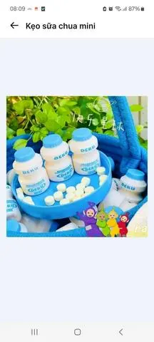 Hình ảnh 2 hộp kẹo sữa chua mini vị dâu và vị sữa