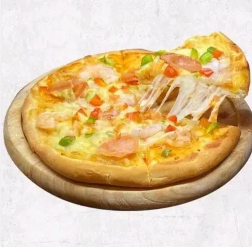 Hình ảnh Pizza tôm xúc xích