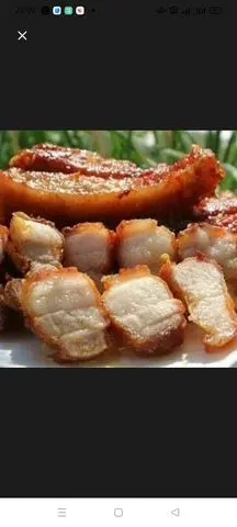 Hình ảnh cơm ba rọi sốt bơ tỏi tặng kèm nước uống 
