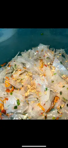 Hình ảnh bánh tráng mỡ hành sate tỏi phi