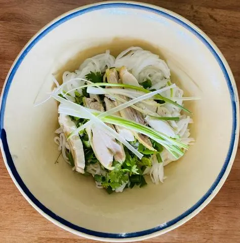 Hình ảnh Phở Gà Truyền Thống