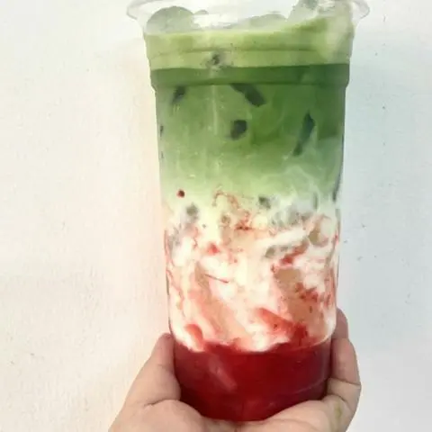 Hình ảnh Matcha Latte Dâu Tây 