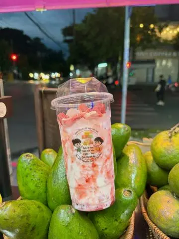 Hình ảnh Sữa Tươi Dâu Thăng Hoa