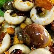 Hình ảnh Ốc mỡ xào me
