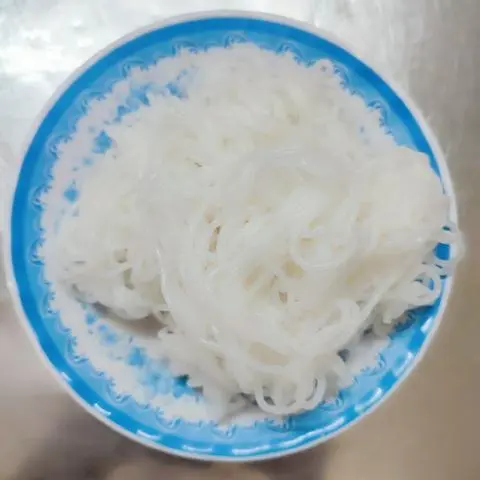 Hình ảnh BÚN ĂN THÊM 